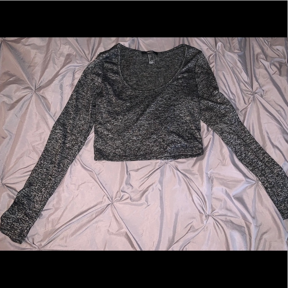 FOREVER 21 LONG SLEEVE CROP TOP